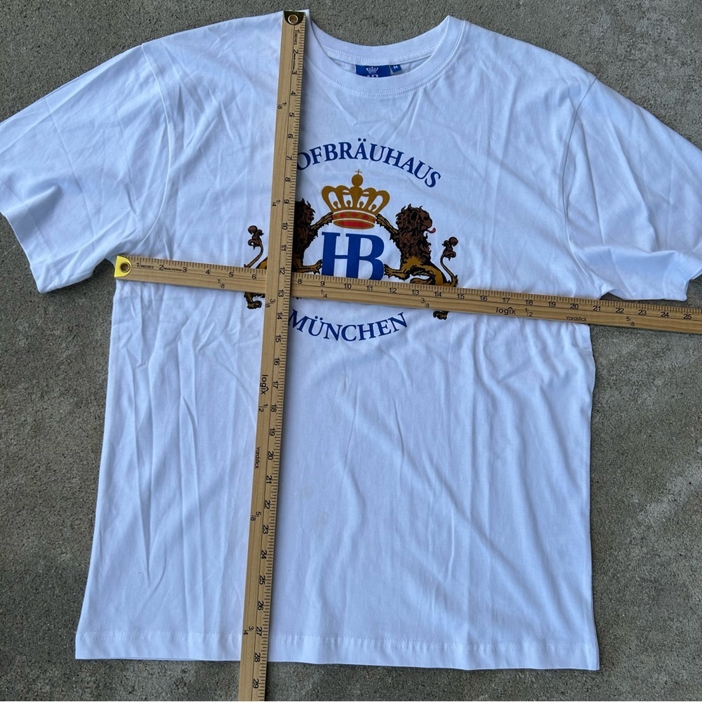 Hofbräuhaus München T-Shirt Medium White HB Crown Logo Germany Beer Hall Lions - Picture 5 of 7